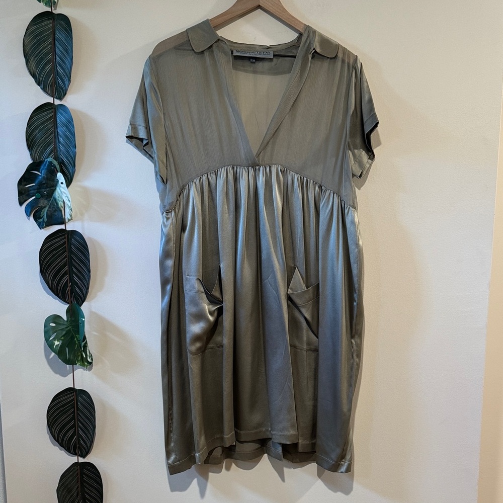 Morgane Le Fay Sage Green Silk Dress Size Medium- Short Sleeve- V neck collar